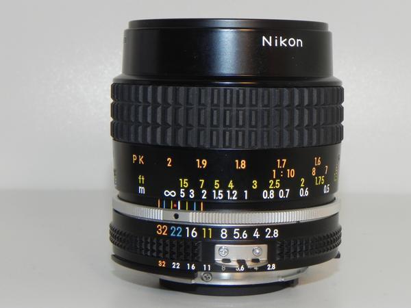 **品　Nikon Ai-s Micro 55mm /f 2.8　レンズ*