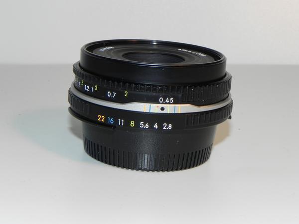 中古良品　Nikon Ai-s 45mm/f 2.8 Pレンズ(ブラック)