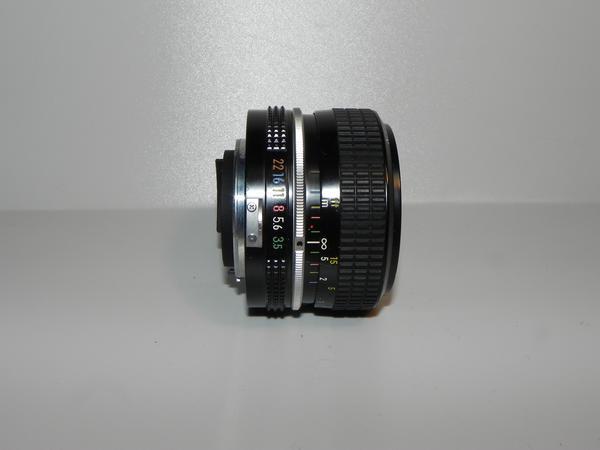 **中古良品　Nikon NIKKOR 28mm F3.5 レンズ*_画像1