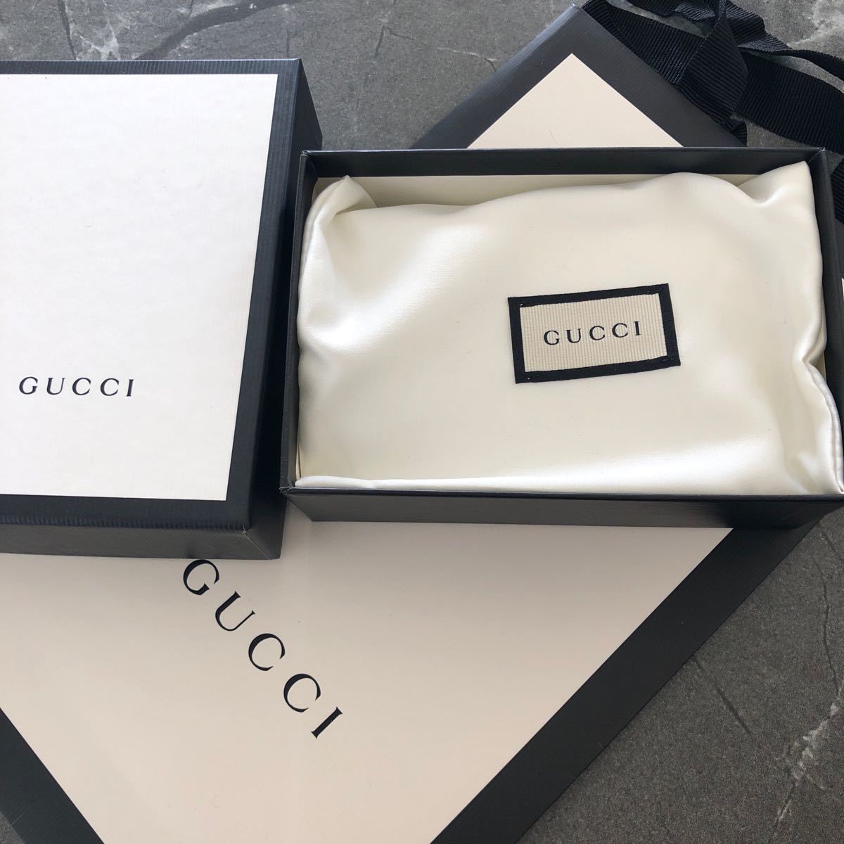 美品 グッチ GUCCI 6連キーケース レザー Bee Star NERO ORO 美品 グッチ GUCCI 6連キーケース レザー Bee Star NERO ORO