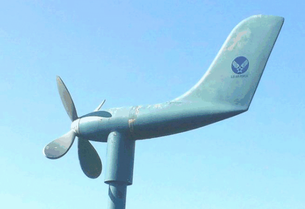 エアフォース U.S.AIR FORCE ステッカー世田谷ベース_風速計への貼り付け例