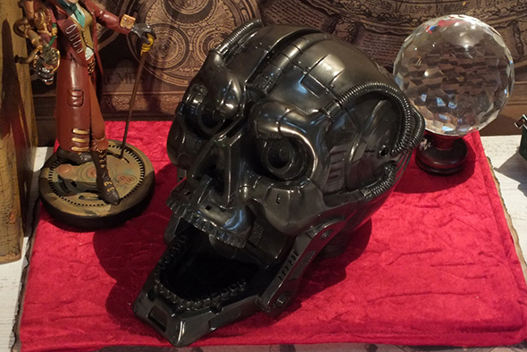 [スカル] スカルバンク(貯金箱)＆アシュトレイ(灰皿)　アンドロイドスカルヘッド Terminator Android Skull Bank ＆ Ashtray