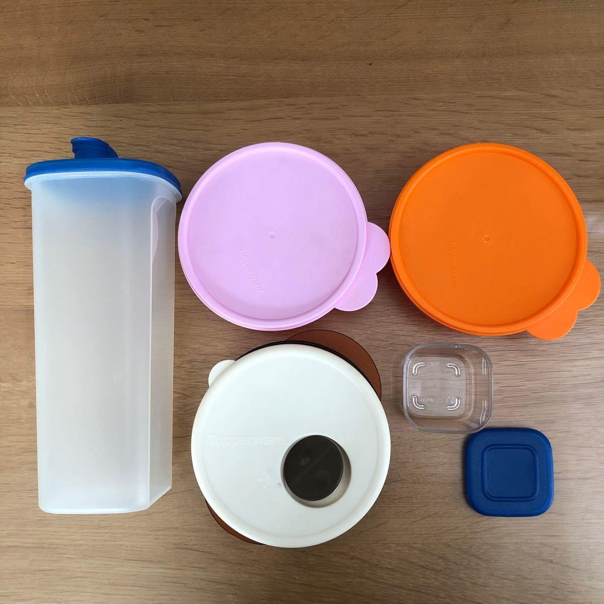 Tupperware タッパーウェア 保存容器　2リットルポット　5点セット