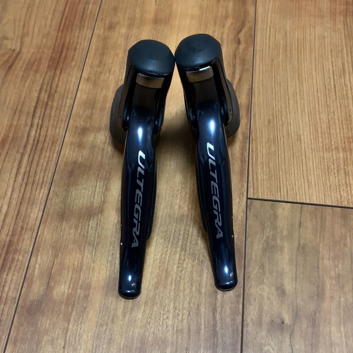 1円スタート】SHIMANO ST-6870 ULTEGRA 6800 シリーズ Di2 アルテグラ