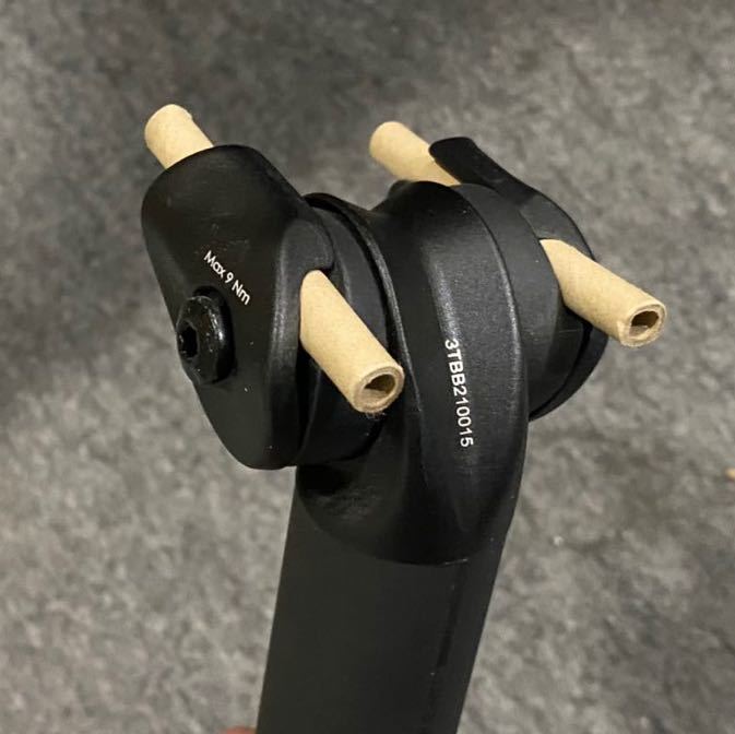 3T Zero 25 Team Stealth カーボンシートポスト 31.6mm 3T Zero 25 Team Stealth カーボンシートポスト 31.6mm