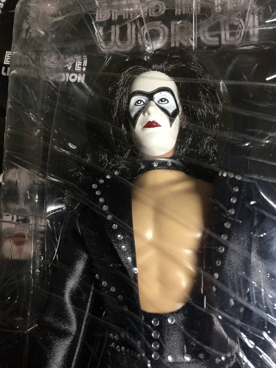 KISS ／ キッス レトロ 12インチフィギュアシリーズ2 ザ・スターチャイルド（バンディッツ・マスク版） ポール・スタンレー 新品未開封_画像2