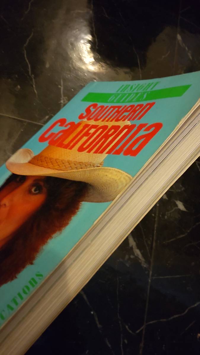 1989年 南カリフォルニア ガイド Insight Guides: Southern California Paperback 洋書 英語 - 雑学、知識 1989年 南カリフォルニア ガイド Insight Guides: Southern California Paperback 洋書 英語 - 雑学、知識