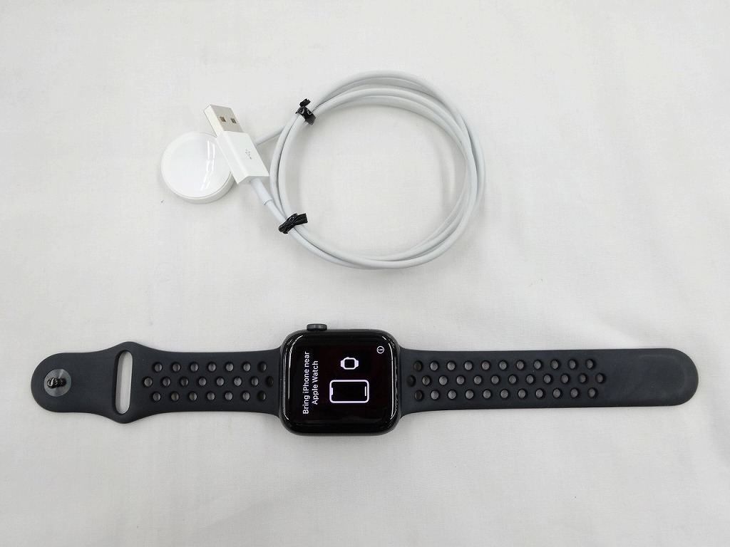 全品送料0円 アップル MYYK2J/A 44mm GPSモデル SE Nike AppleWatch Apple - スマートウォッチ本体 -  labelians.fr