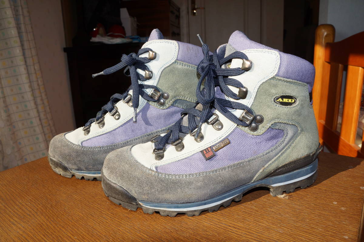 ゴアテックス防水 イタリア AKU AIR8000 GORE-TEX ビブラムソール トレッキングシューズ EUR37 軽量 23.5cm