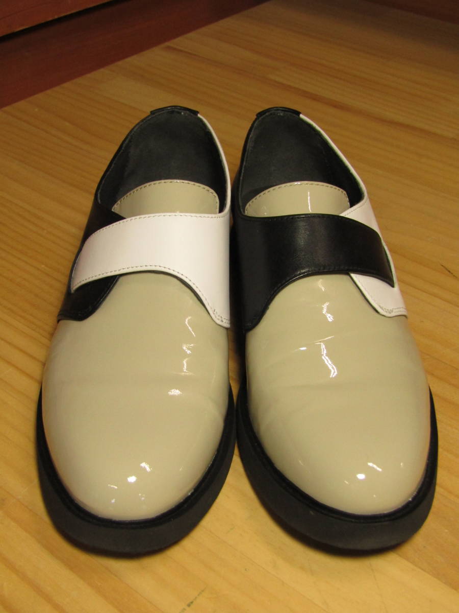 Y送料無料Y△072【CAMPER カンペール】Twins ローファー エナメル&レザー SIZE 39_画像2