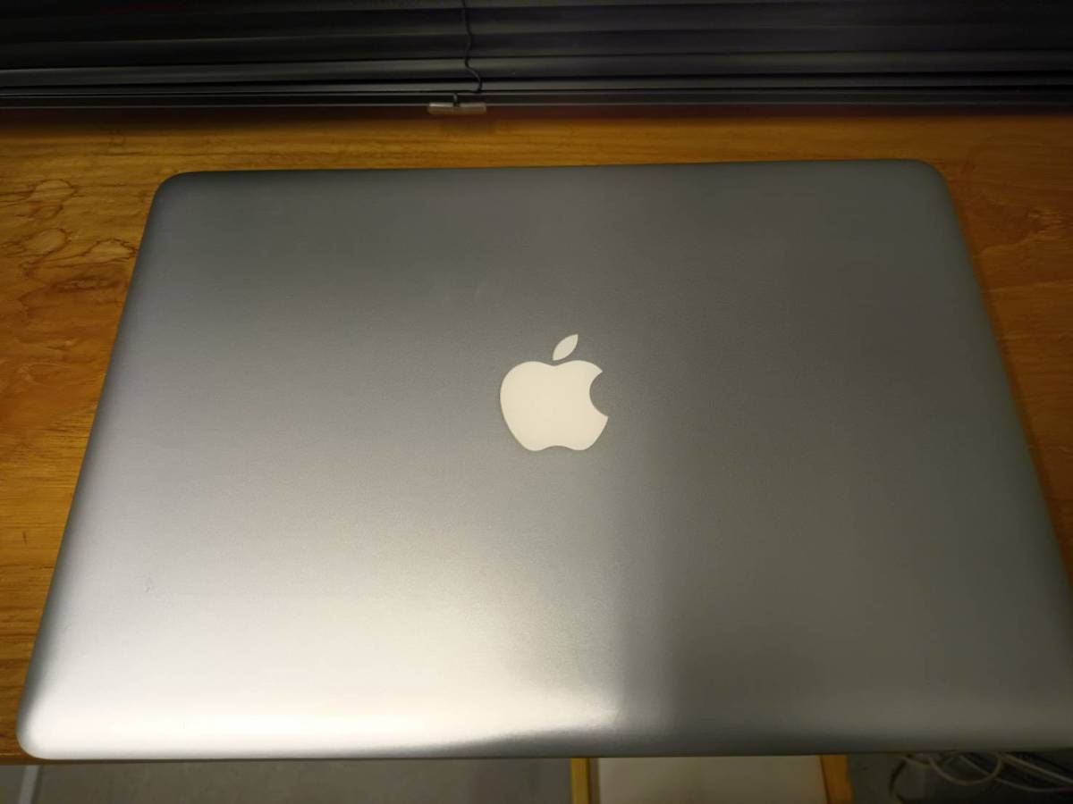 Apple Macbook pro 13インチ Mid 2009 Intel Core2 Duo 2.53GHz メモリ4GB HDD 250GB GeForce 9400M 256MB_画像1