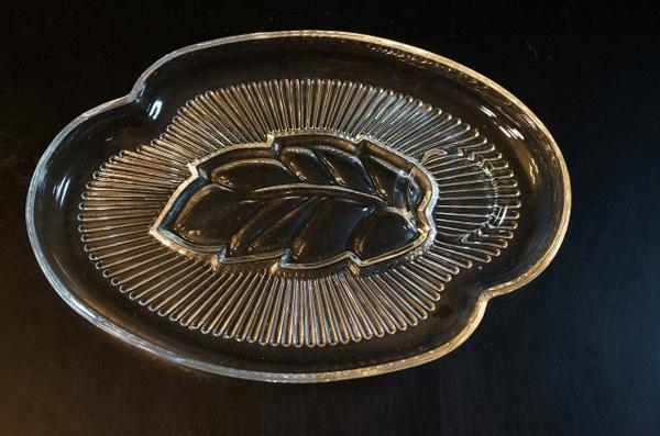 **FEDERAL CRYSTAL LEAF snack set dead stock 