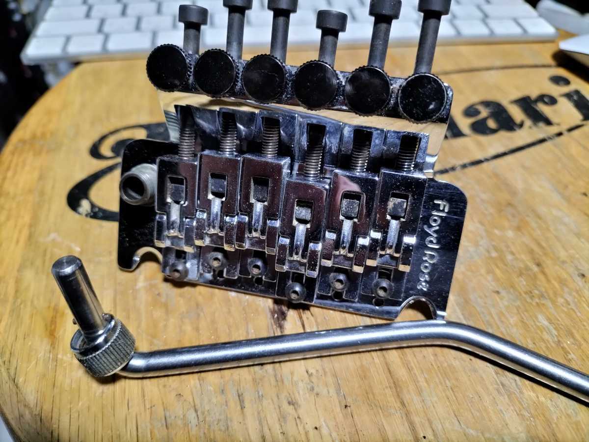 サドル新品！ドイツ製 フロイドローズ FLOYD ROSE original-