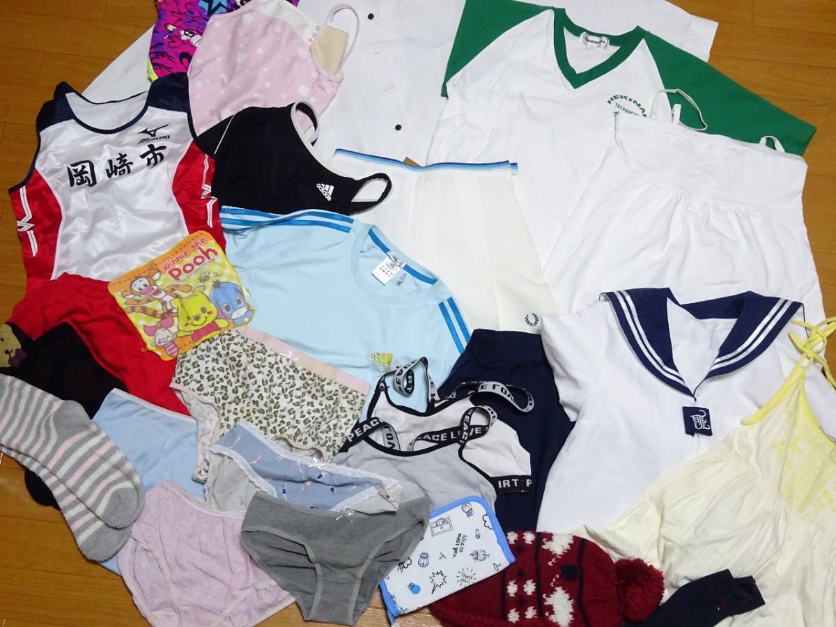 0114 コスプレ衣装 女の子 タンス整理品 高校生 コスプレ 服 小物 水着
