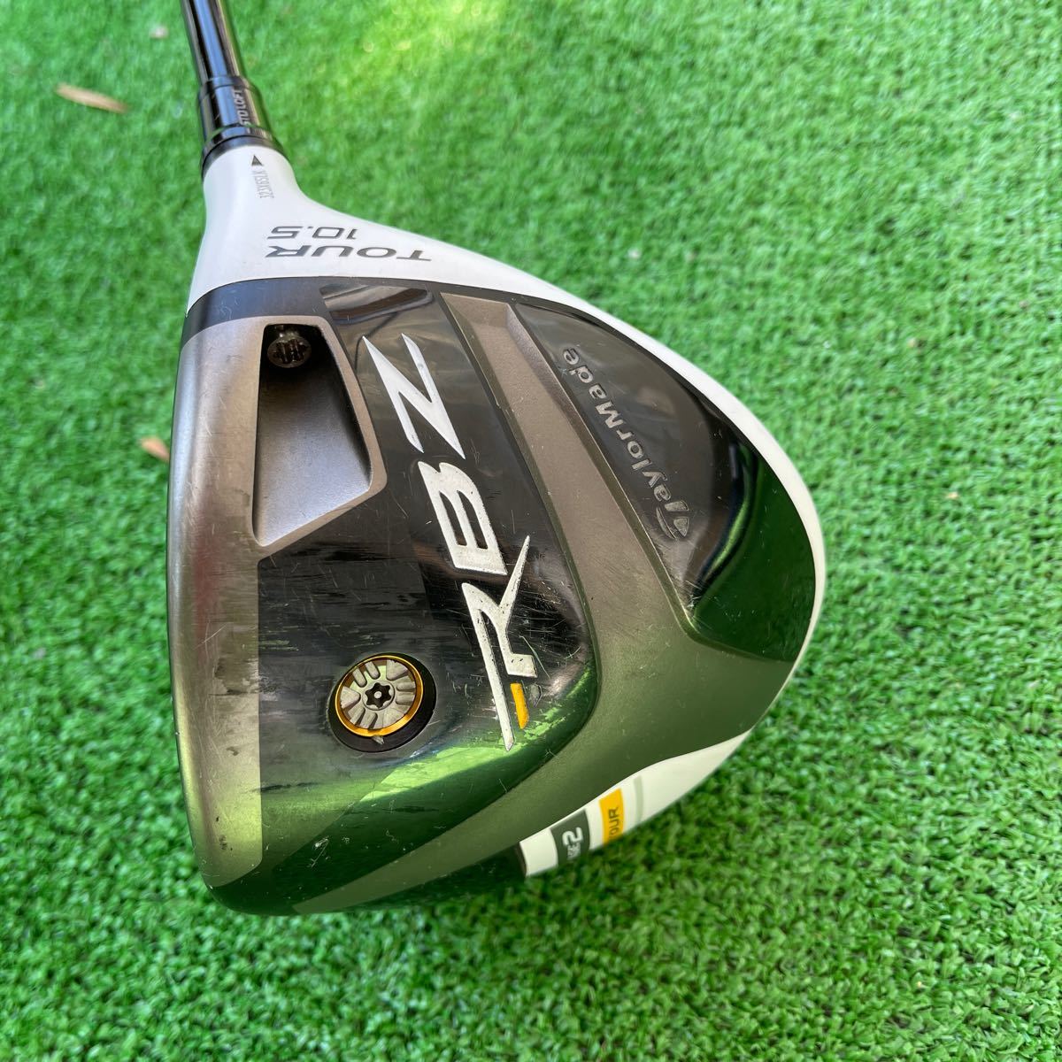 テーラーメイドロケットボールズ RBZ TOUR 10.5° ドライバー テーラーメイドロケットボールズ RBZ TOUR 10.5° ドライバー
