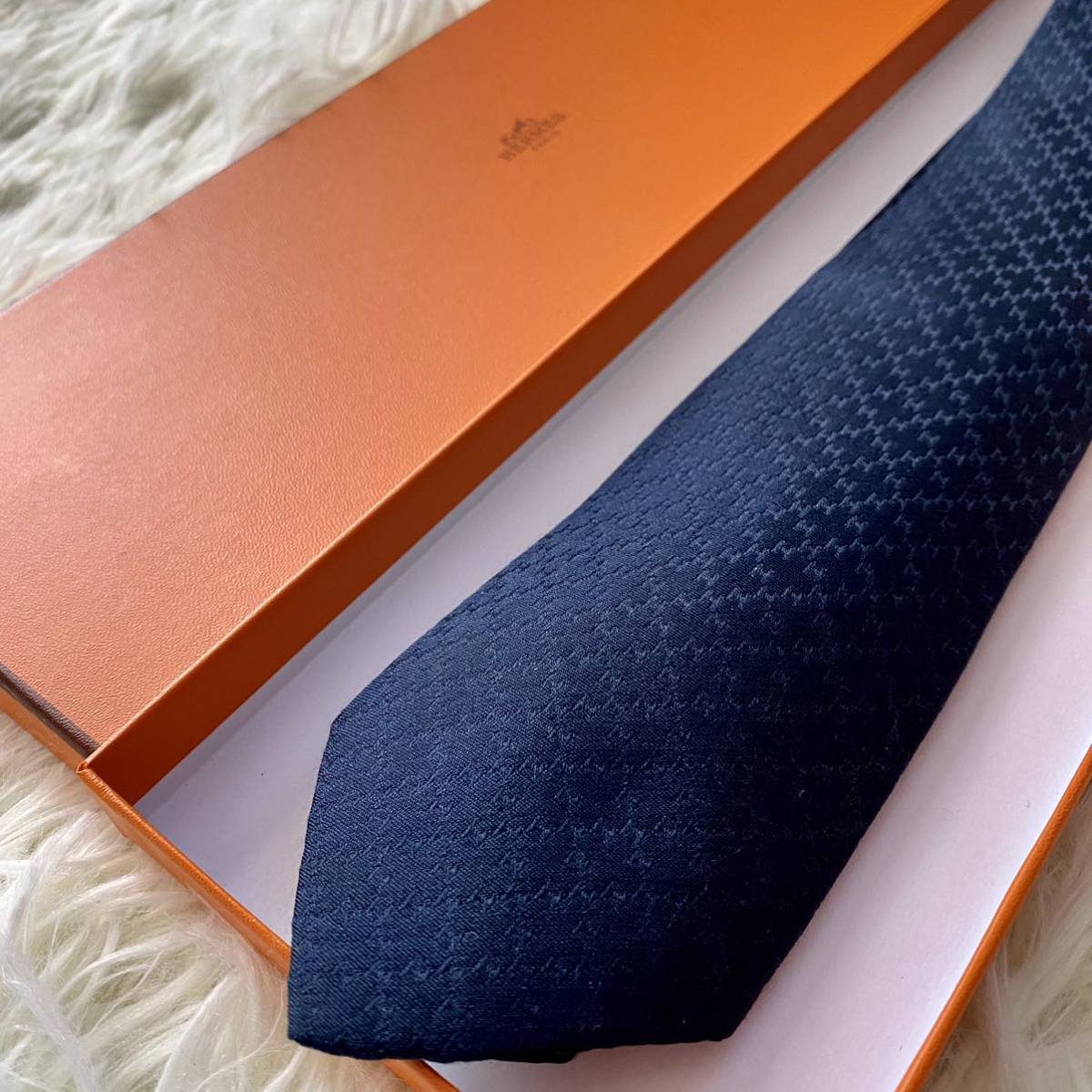 値引きする HERMES エルメス ネクタイ グリーン系 ファソネ シルク