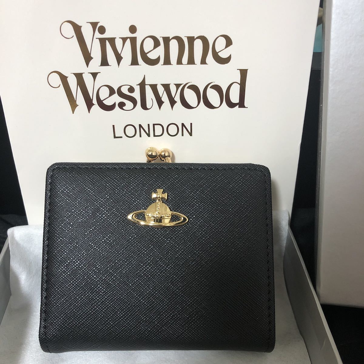 数量限定アウトレット最安価格 セール中❣️新品ヴィヴィアンVivienne Westwoodがま口二つ折り財布黒 