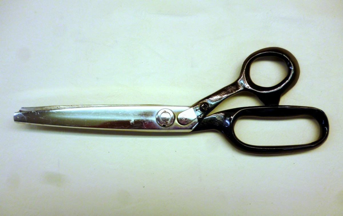 * 81431 red kyana Lee pinking .235mm Hasegawa cutlery RED CANARYkyana Lee pinking . pinking scissors jig The g. scissors not yet 