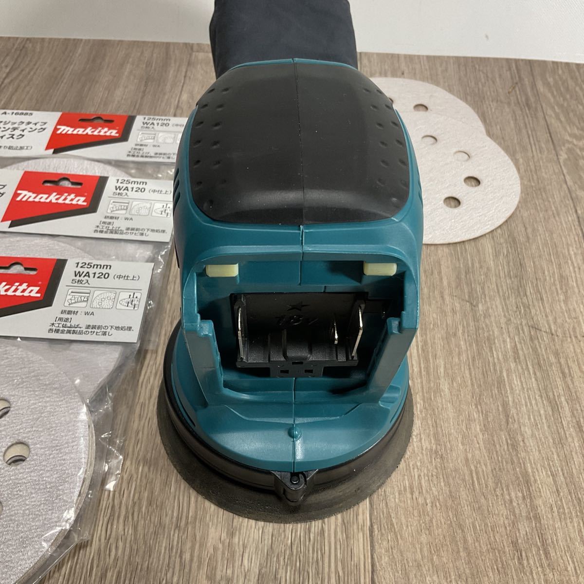 直販人気商品 マキタ makita 充電式 ランダム オービット サンダ BO180DZ 18V 本体のみ 良品!オマケ付!【送料無料♪】 直販人気商品 マキタ makita 充電式 ランダム オービット サンダ BO180DZ 18V 本体のみ 良品!オマケ付!【送料無料♪】