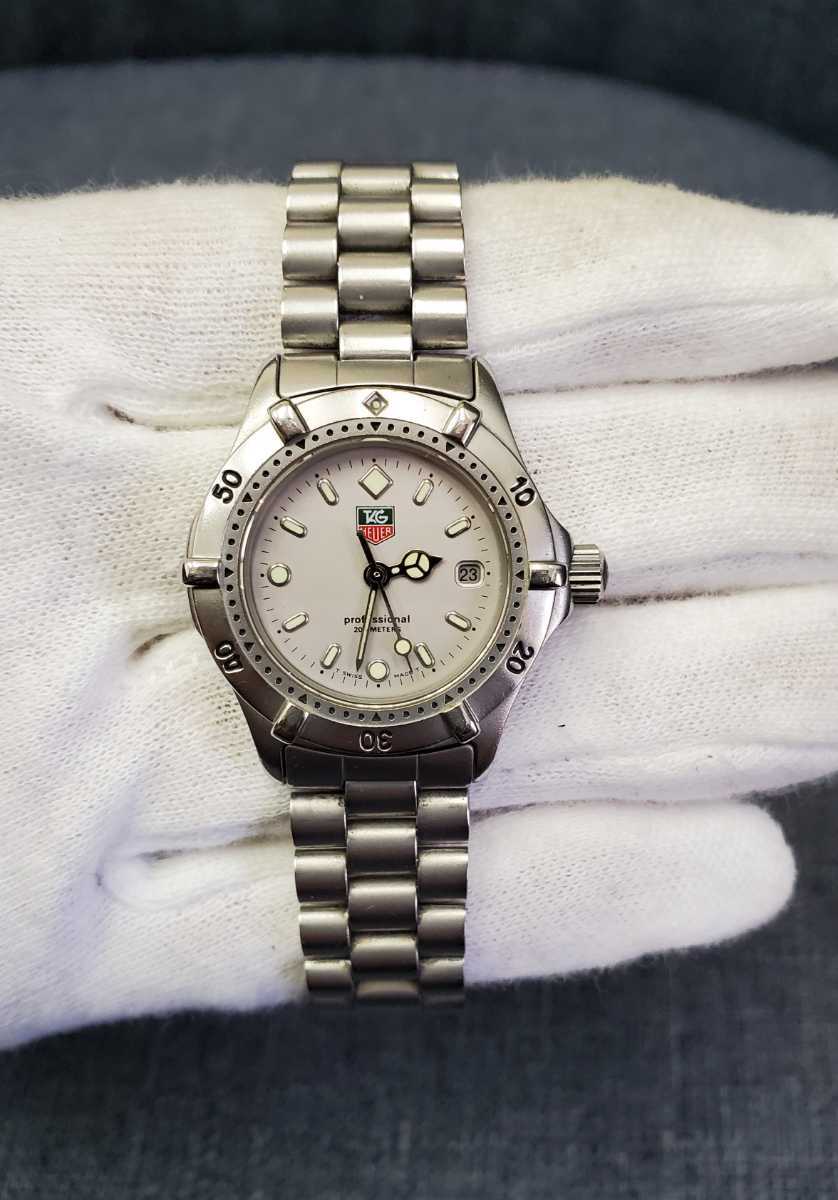 新年の贈り物 TAG Heuer タグホイヤー　プロフェッショナル　レディース　クォーツ　グレー文字盤　腕時計　 WE1411-R　稼働品 その他