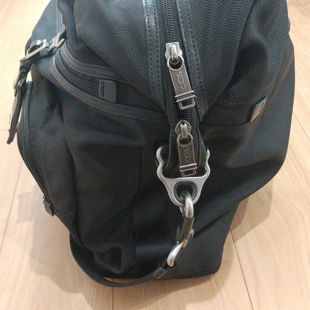 TUMI 大型ボストンバッグ(¥10,800) | trattoriadarsena.it