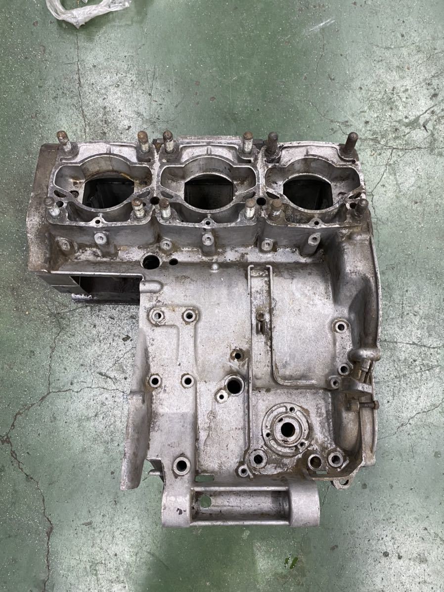 倉庫SALE GT380 クランクケース ② bust.mx