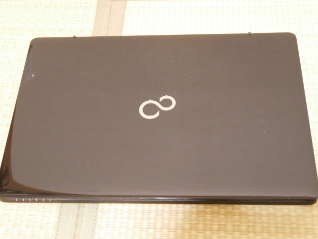 2019年製 富士通 LIFEBOOK AH43/D1 FMVA43D1 RYZEN3 SSD 256GB