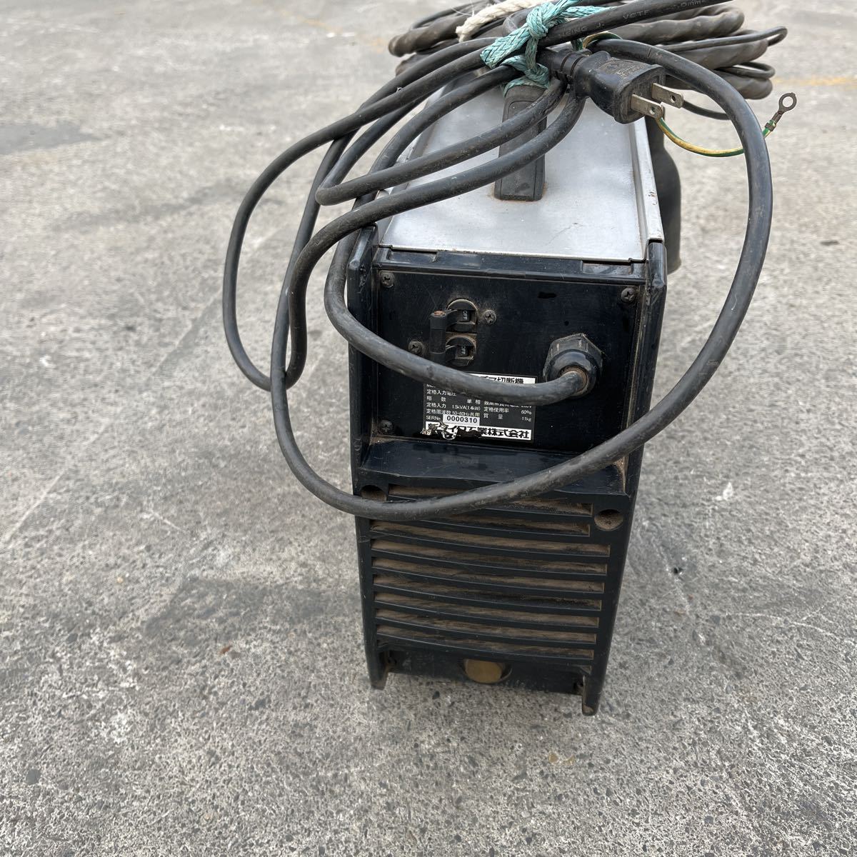 新ダイワ エアープラズマ切断機 SPC16-C 単相 100V 50/60HZ 新ダイワ エアープラズマ切断機 SPC16-C 単相 100V 50/60HZ