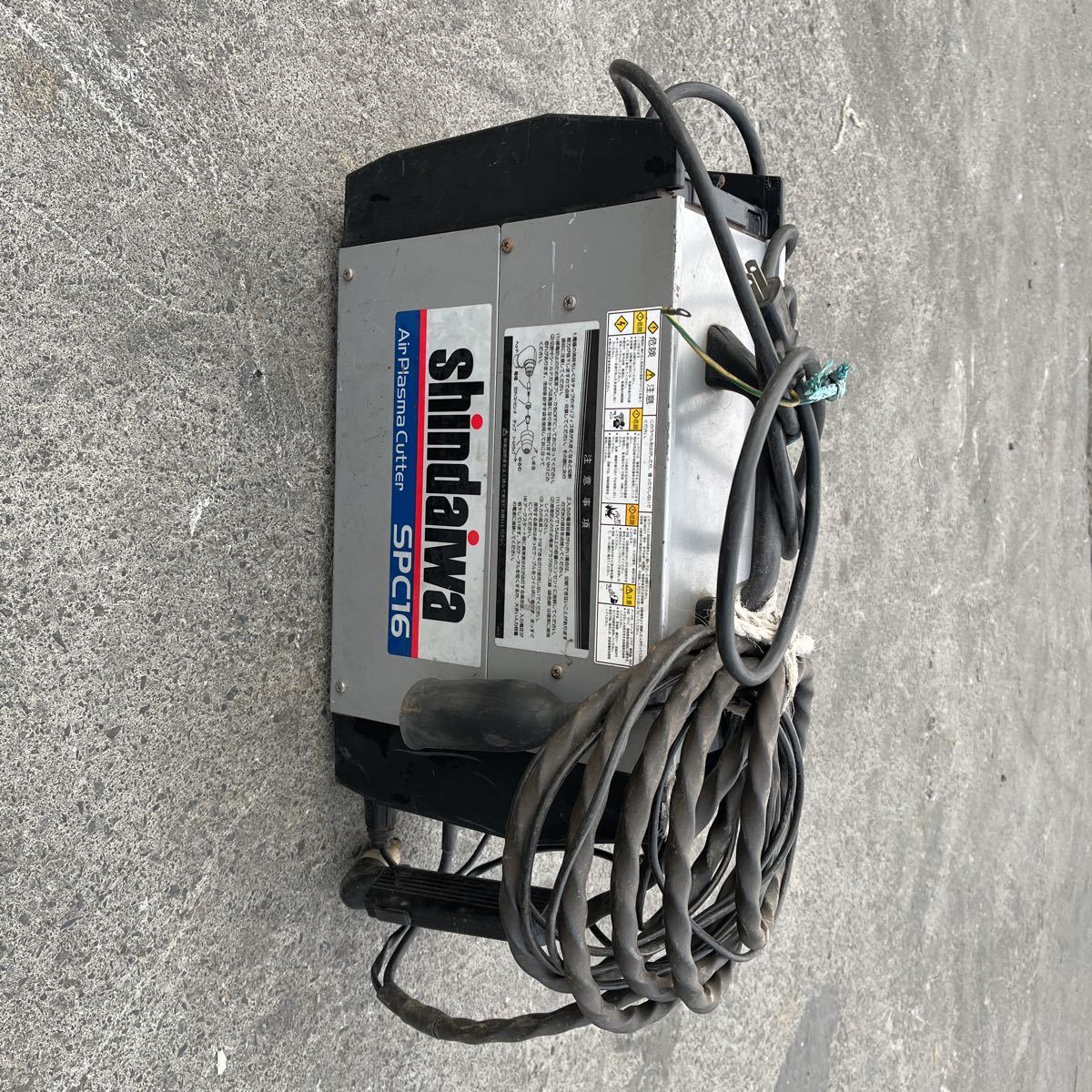新ダイワ エアープラズマ切断機 SPC16-C 単相 100V 50/60HZ 新ダイワ エアープラズマ切断機 SPC16-C 単相 100V 50/60HZ