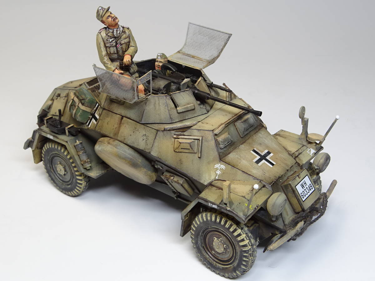 1/35 ドイツ4輪装甲偵察車 人形付き塗装済み完成品