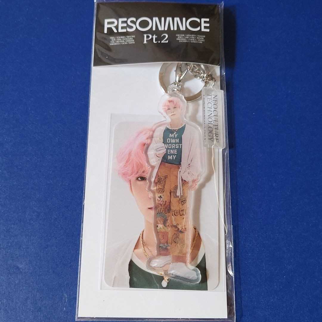 大人も着やすいシンプルファッション NCT 127 resonance ドヨン