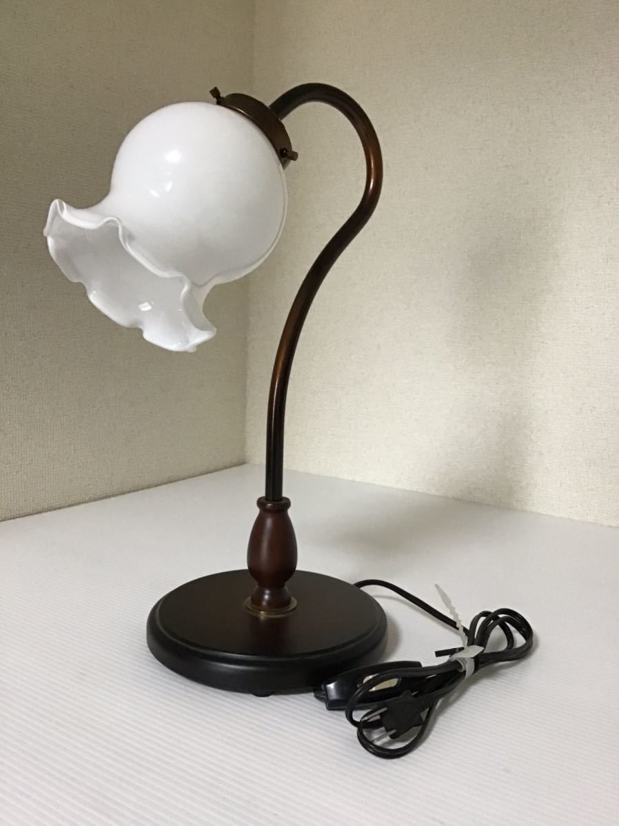 照明器具 乳白ガラス すずらん テーブルランプ 花形 ナイト 照明器具 乳白ガラス すずらん テーブルランプ 花形 ナイト