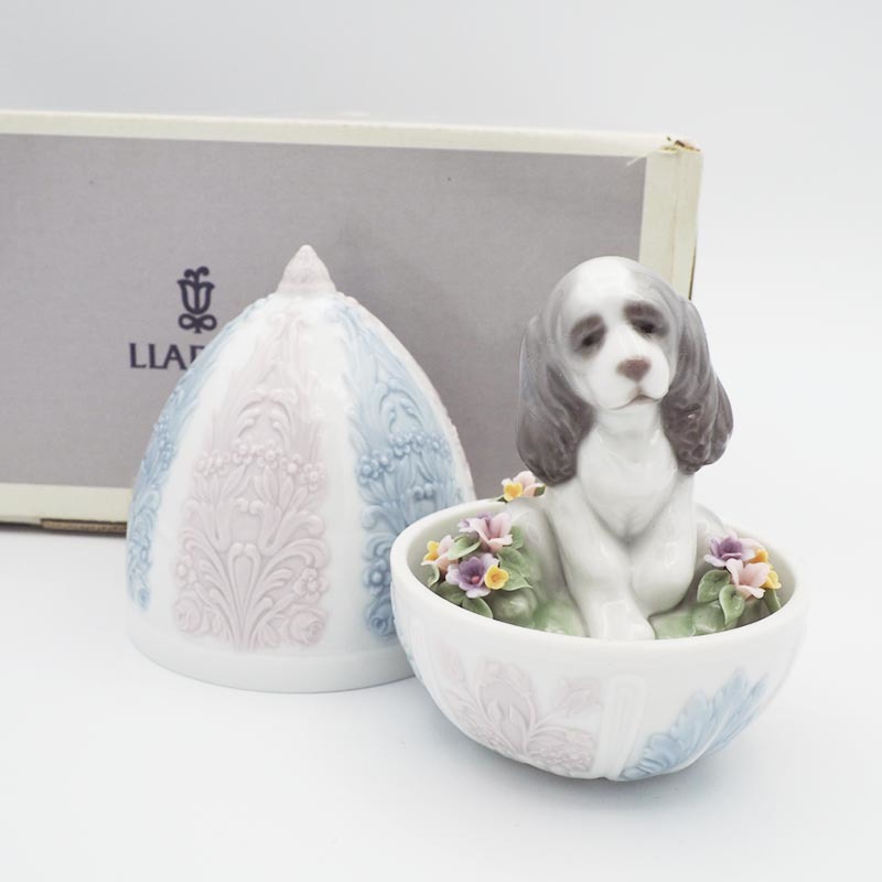 美品】リヤドロ lladro 6617 卵の中に犬 パピー 飾り物-