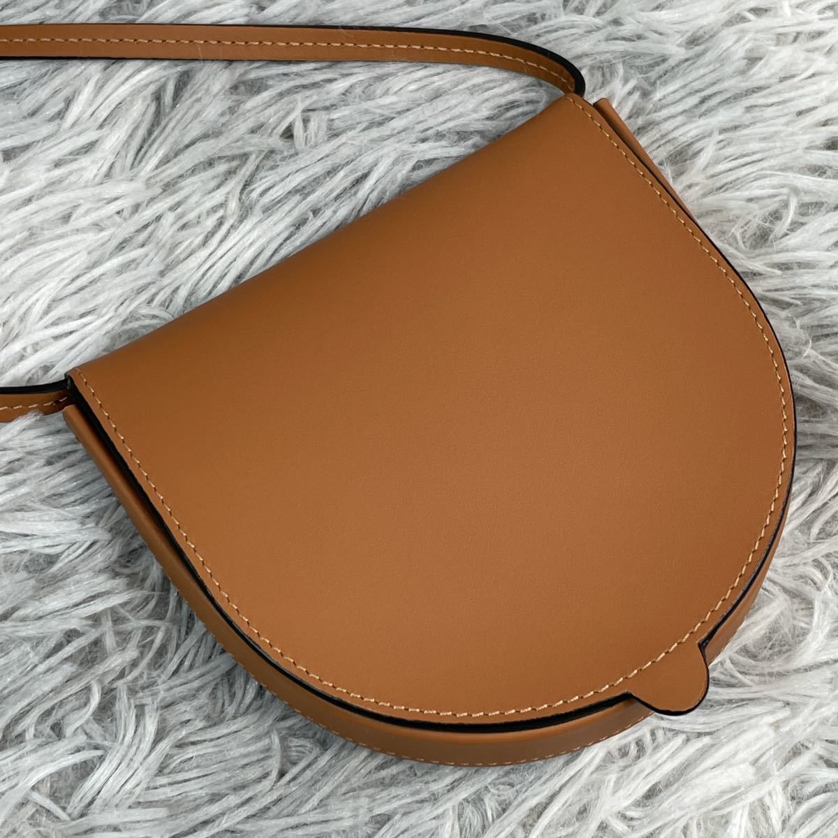 ○超美品・未使用○LOEWE ロエベ ヒールバッグ ミニポーチショルダー