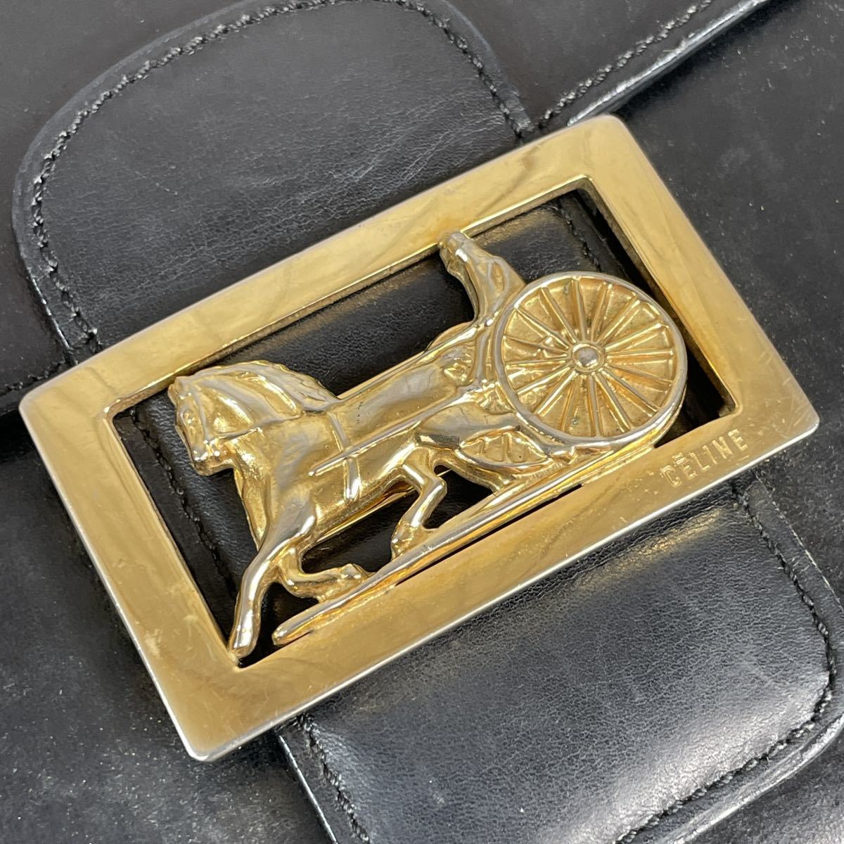 ヴィンテージ CELINE セリーヌ 金馬車金具 ショルダーバッグ ヴィンテージ CELINE セリーヌ 金馬車金具 ショルダーバッグ