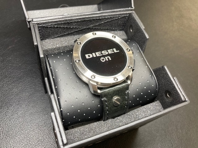 品質は非常に良い DIESEL DW1001 SMARTWATCH スマートウォッチ ディーゼル 腕時計 - スマートウォッチ本体