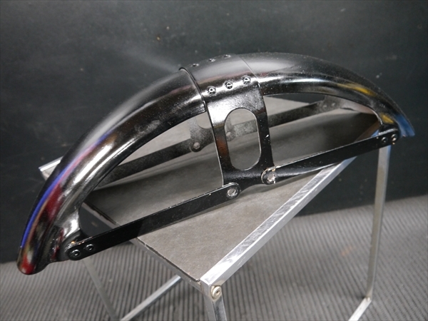 TZ250 79年式 4A1より 当時物 純正 フロント フェンダーASSY TZ250 79年式 4A1より 当時物 純正 フロント フェンダーASSY