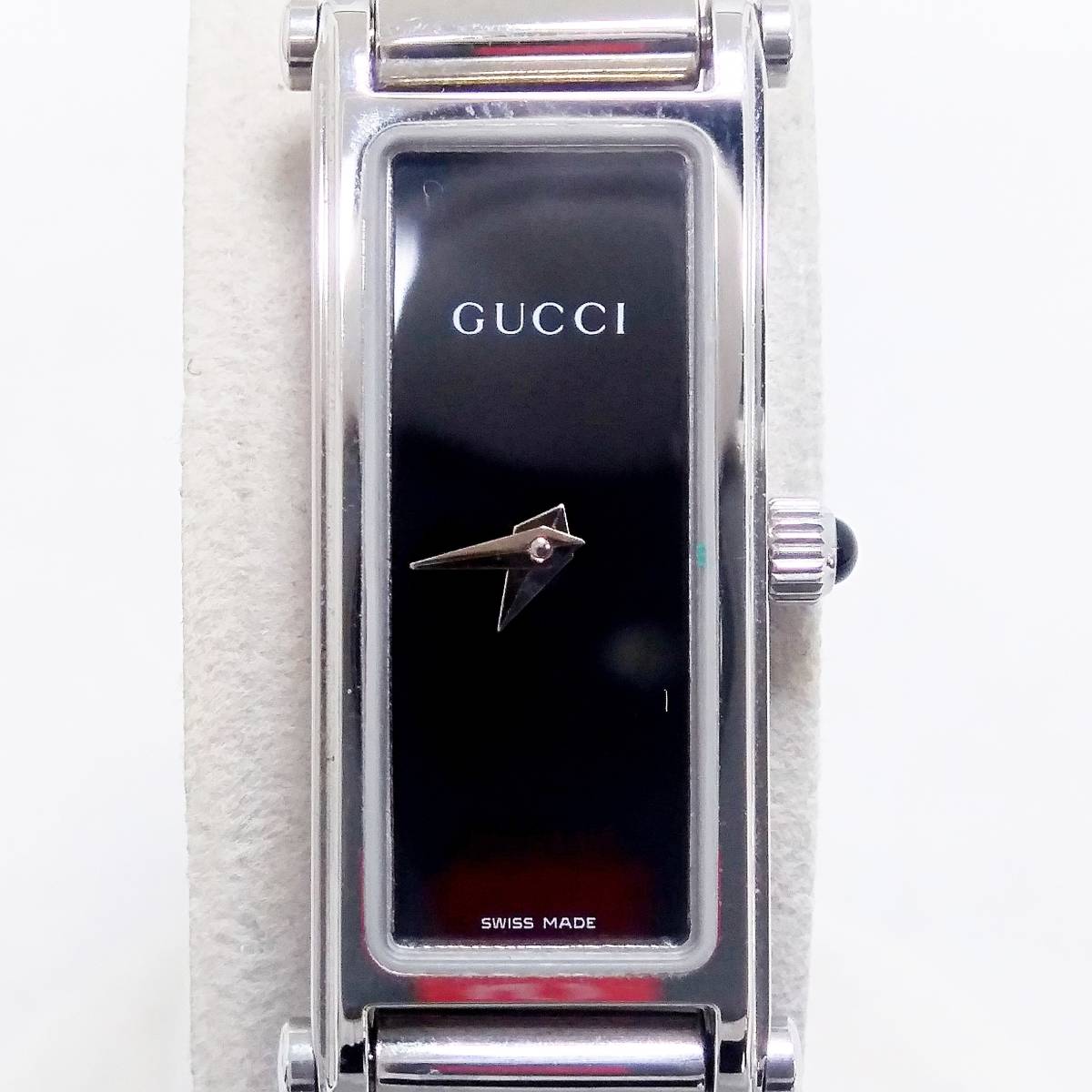 GUCCI　グッチ　1500L　腕時計　クォーツ　レディース　シルバー　腕周り約16cm