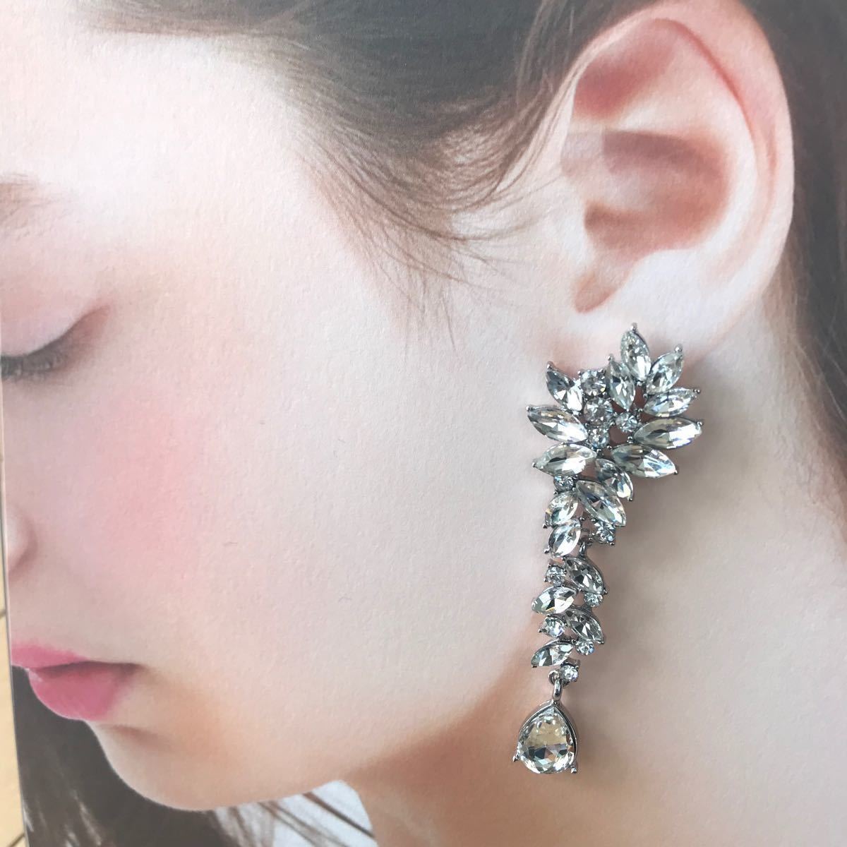 Paypayフリマ ピアス ウェディング アクセサリー ブライダル ビジュー クリスタル 小物 大ぶり 結婚式 二次会 キャバ ドレス イヤリング Paypayフリマ ピアス ウェディング アクセサリー ブライダル ビジュー クリスタル 小物 大ぶり 結婚式 二次会 キャバ ドレス イヤリング