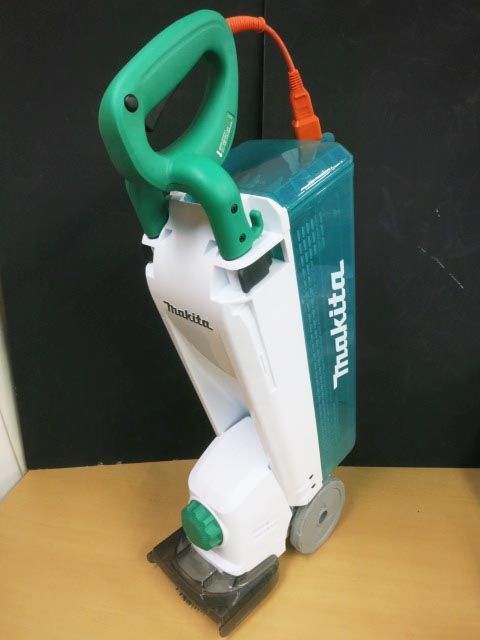 マキタ makita タテ型 電動芝刈機 電源コード式 刈込幅160mm/高さ10