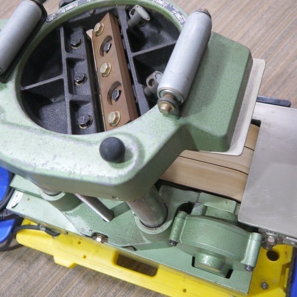 日立工機 超仕上かんな盤 PF60F2 100V 180mm べビー超仕上げ