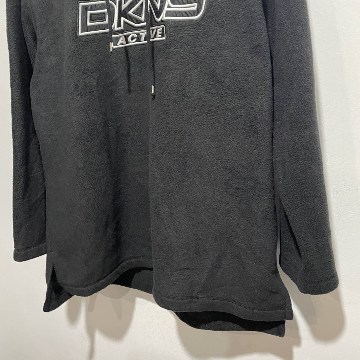 ☆送料無料☆DKNY☆ブランドロゴフリースパーカー☆黒☆L☆90s☆ワッペン☆ダナキャラン☆F20b_画像6