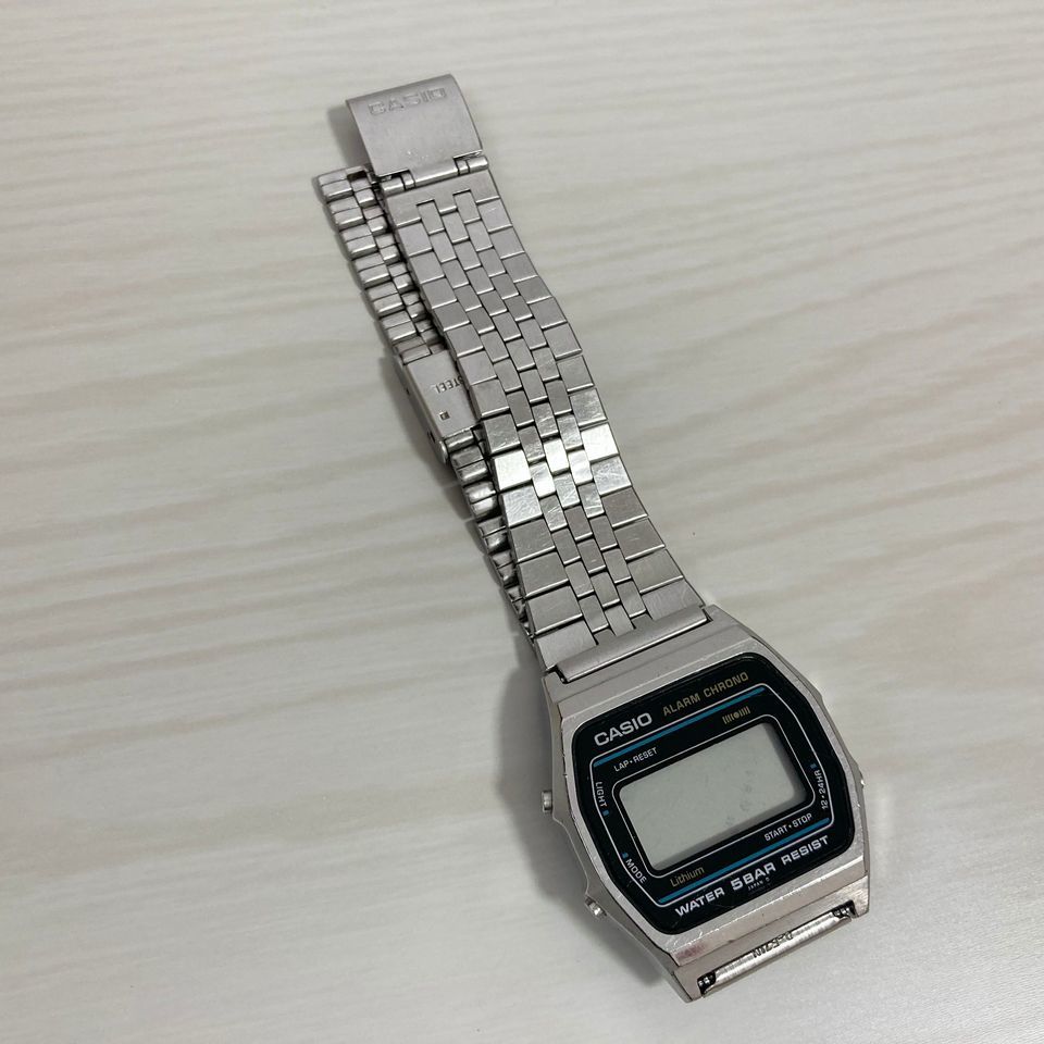 レトロ カシオ CASIO LITHIUM アラームクロノグラフ-