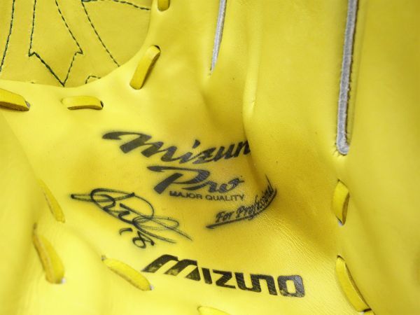 012 東北楽天ゴールデンイーグルス 田中将大投手 実使用グローブ 012 東北楽天ゴールデンイーグルス 田中将大投手 実使用グローブ