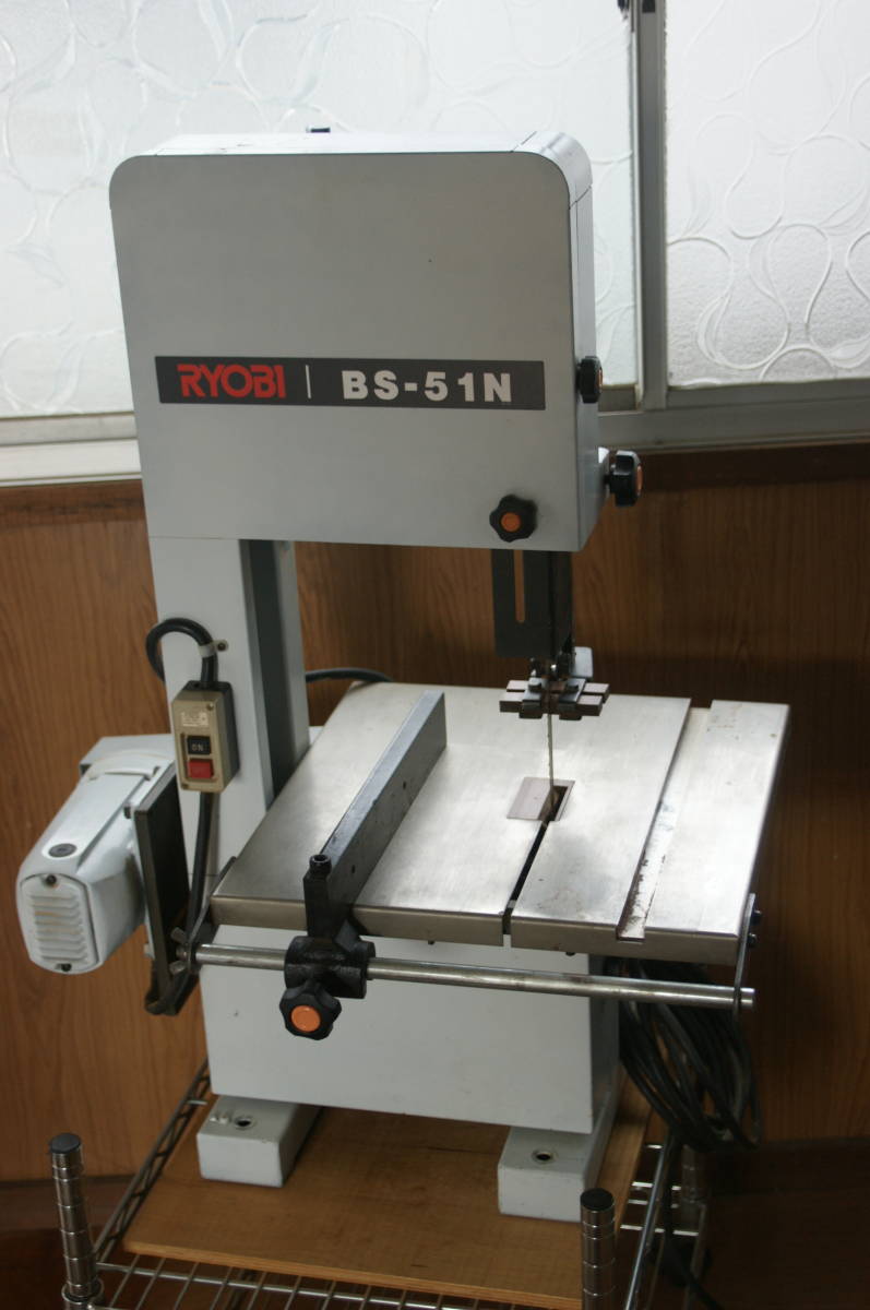 Yahoo!オークション - RYOBI リョービ 小型バンドソー BS-51N Yahoo!オークション - RYOBI リョービ 小型バンドソー BS-51N