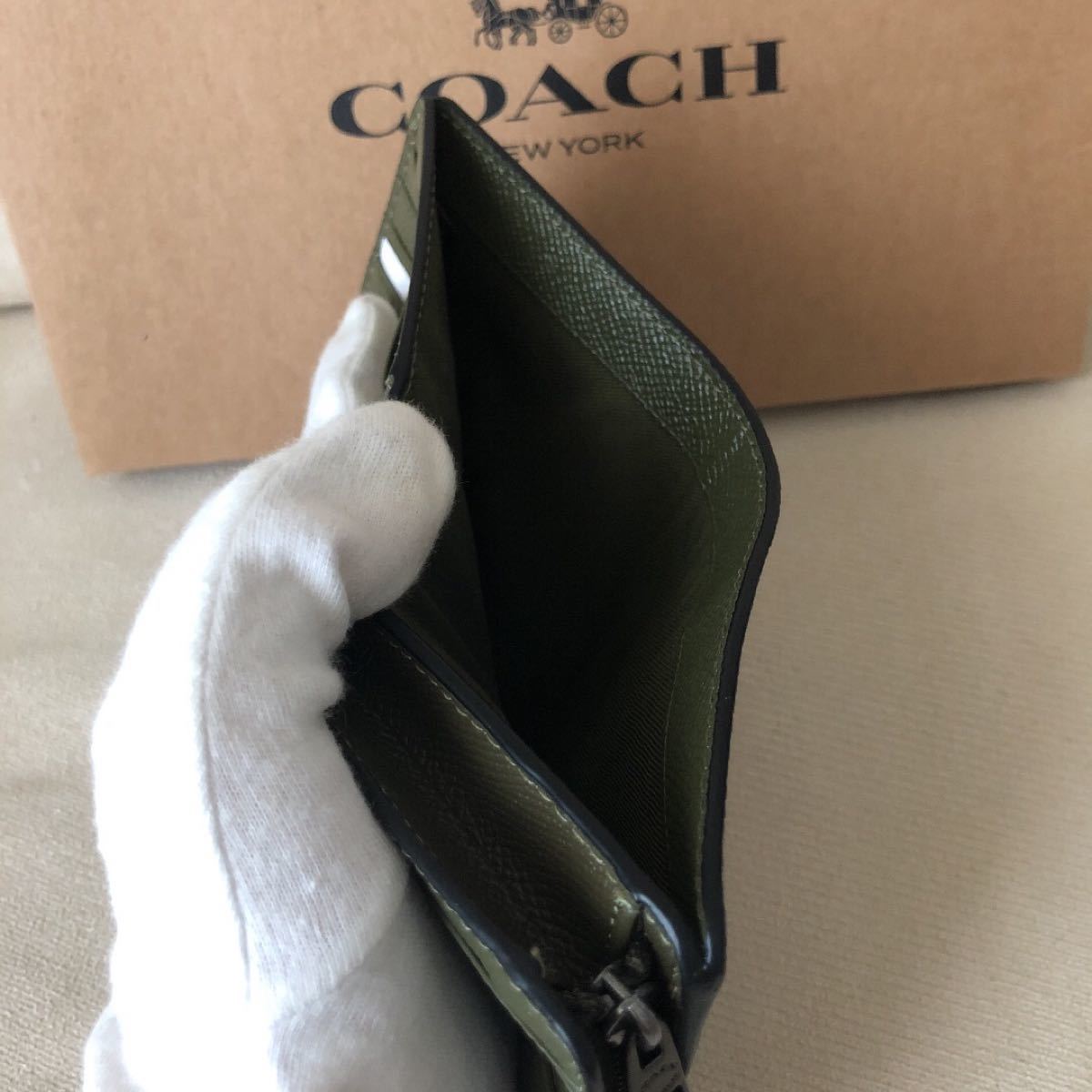 新品 COACH コーチ 定価44,000円 二つ折り財布 グリーンマルチ ケルプ