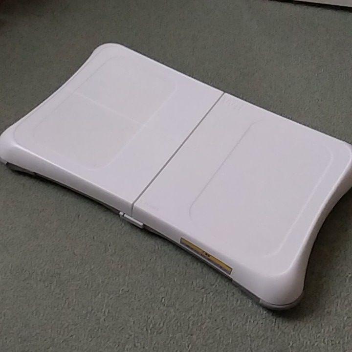 Wii Fit Plus バランスボード ソフトセット