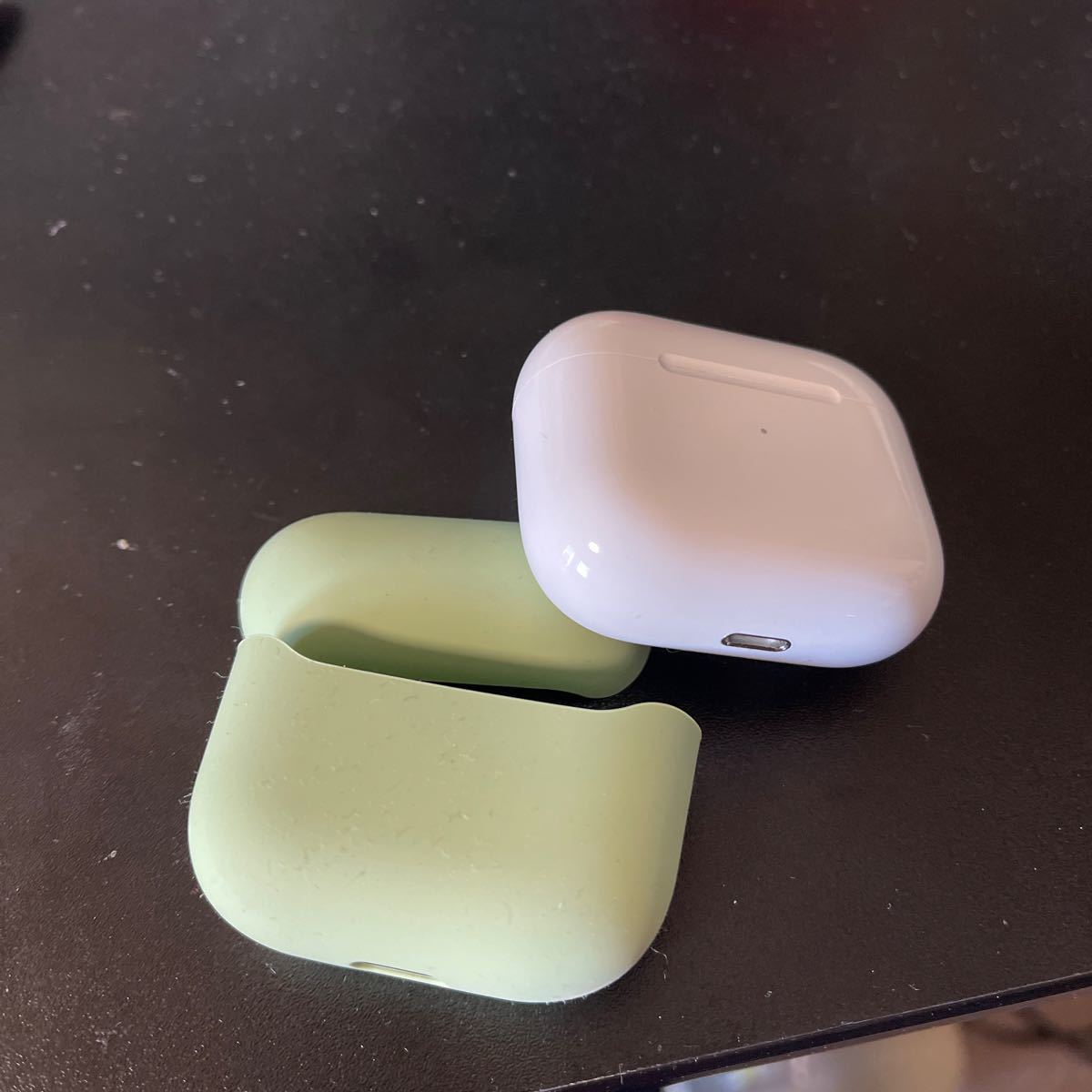 AirPods 第三世代シリコンケース ダークグリーン AirPods 第3世代ケース グリーン