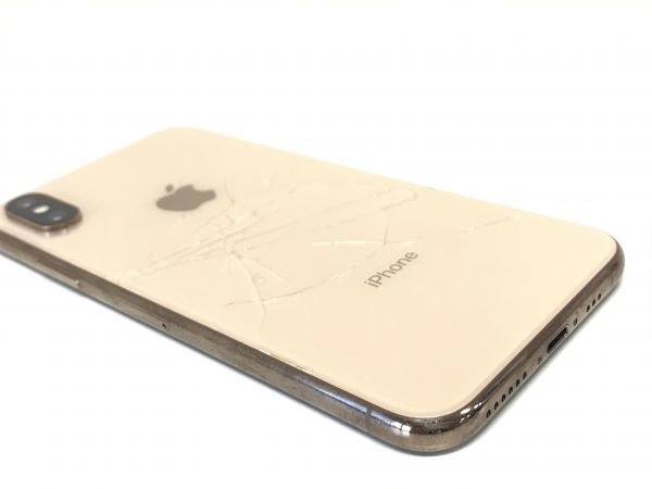 θ【Dランク/ジャンク品】Apple au 【SIMロック解除済み】 iPhone XS 256GB ゴールド MTE22J/A 〇判定 アップル 本体のみ S35372754603_画像4