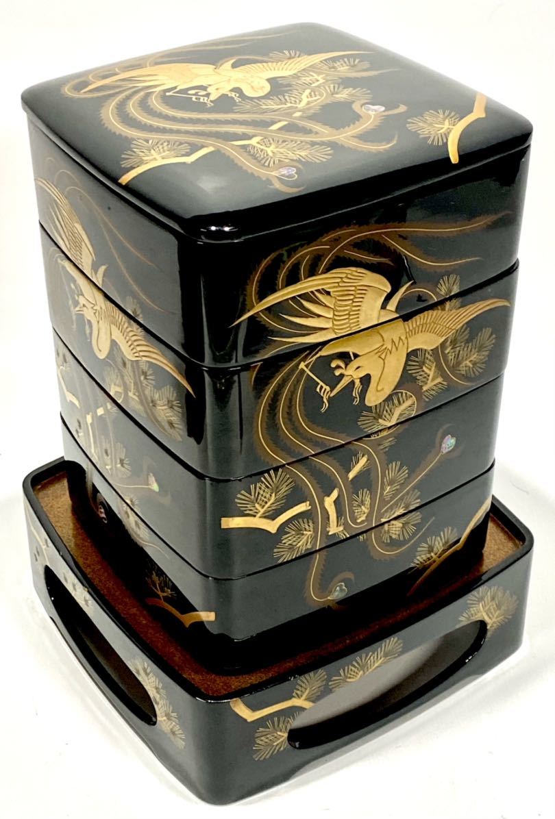 古作 金蒔絵盛上螺鈿梨手鳳凰松図 四段重箱 漆器 古作 金蒔絵盛上螺鈿梨手鳳凰松図 四段重箱 漆器